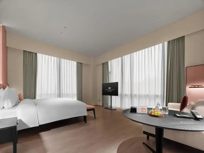 Standard room with view