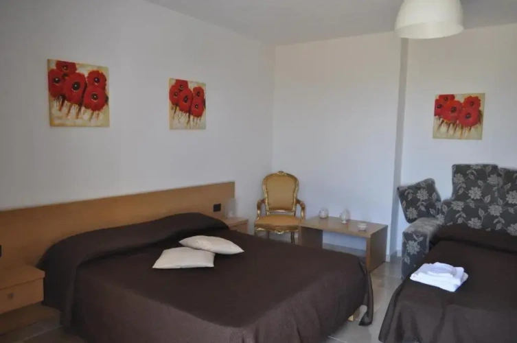 Standard Quadruple room with sea view