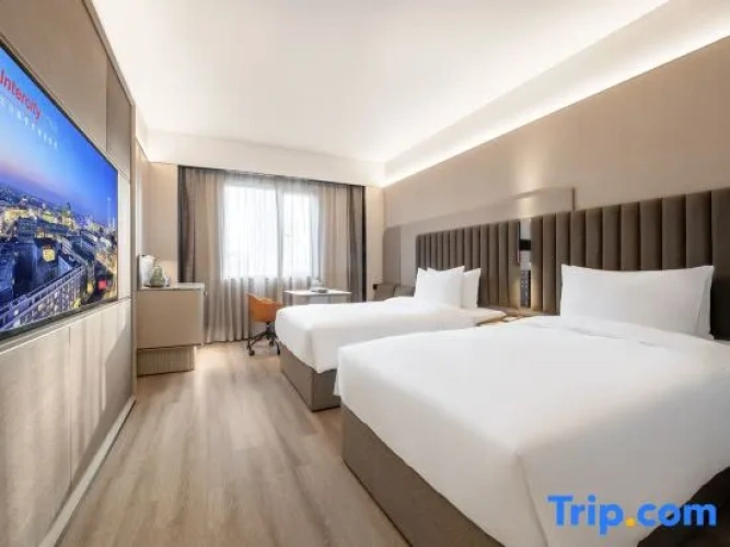 Superior Double room with street view