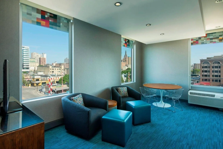 Double Suite
