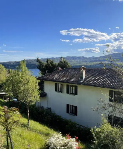 Balconata sul lago