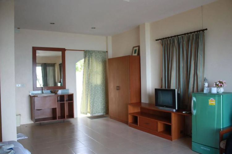 Green Lay Resort
