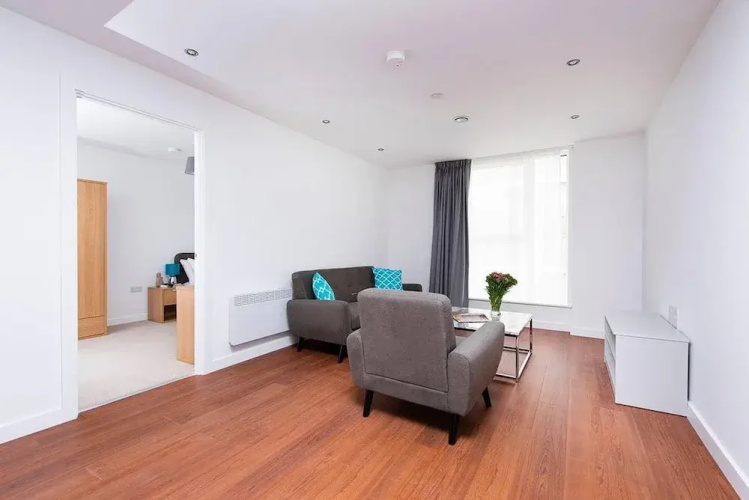 Lovely 2 Bed City Centre Apartment