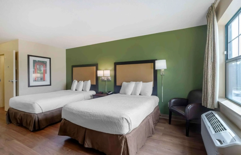 Quadruple Suite