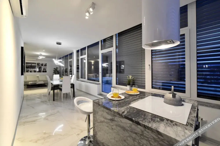 Apartment LuxurY 4U