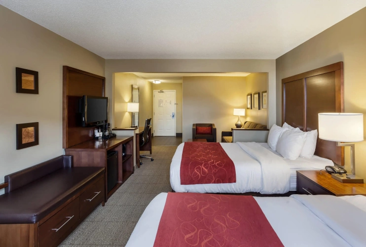 Quadruple Suite