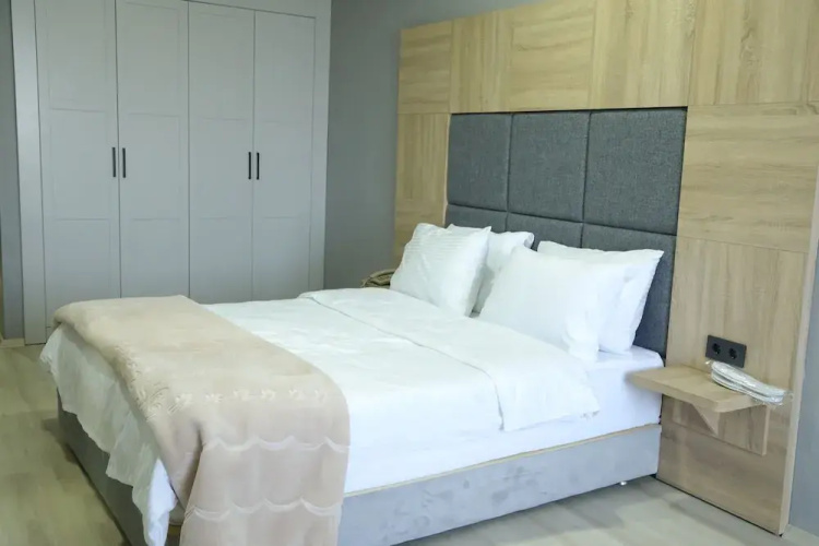 Bayraktepe Snow Hotel