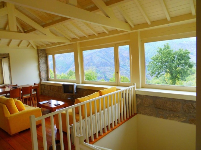 3 Bedrooms Cottage