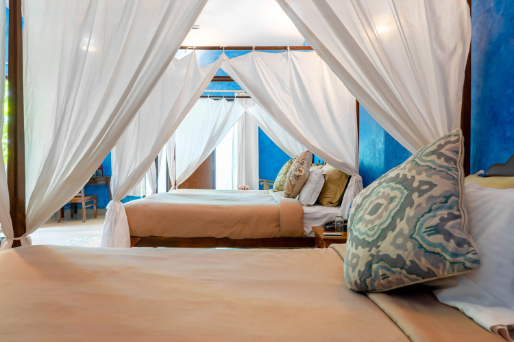 juSTa  Morjim Beach Resort and Spa