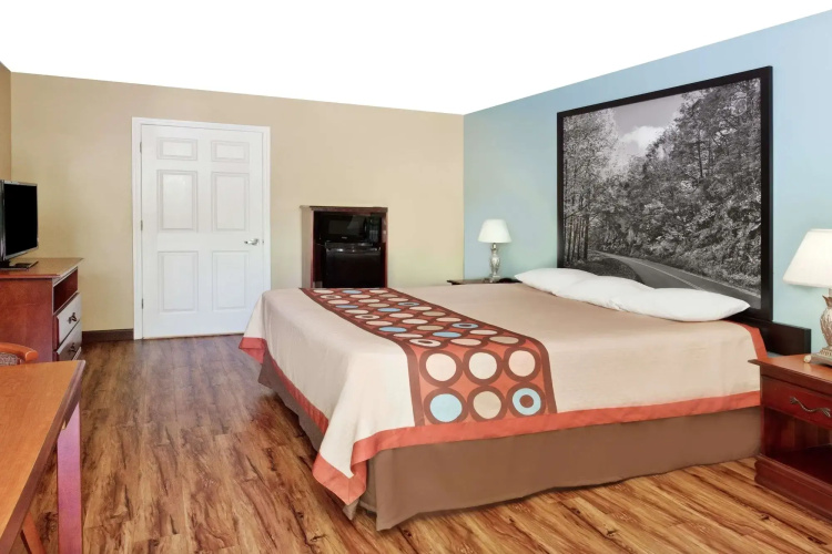 Super 8 Ft. Oglethorpe GA/Chatt TN Area