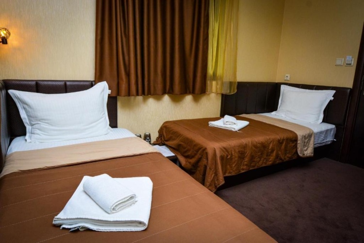 Standard Twin room with balcony
