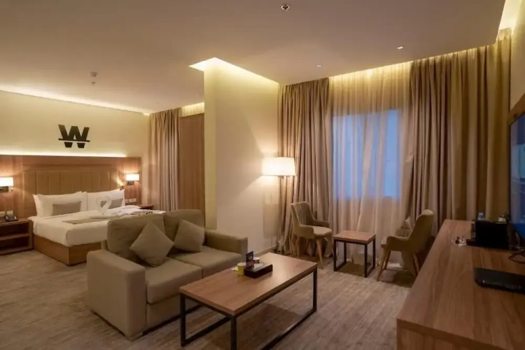 W-Suites Al Souda
