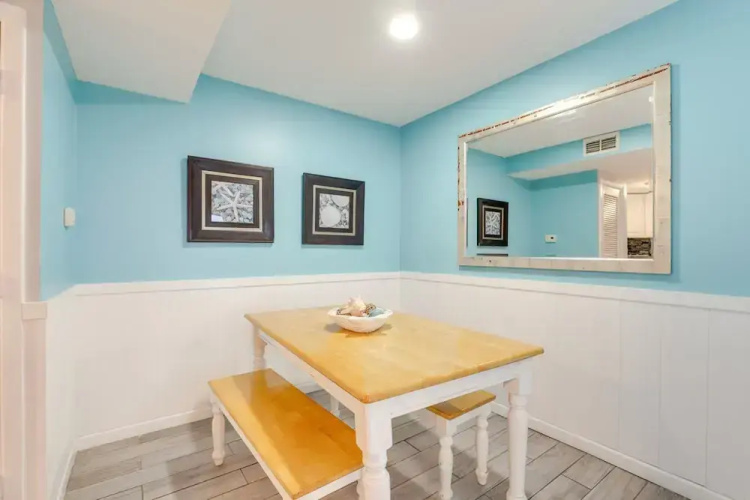 6th-floor Oceanfront Myrtle Beach Condo w/ Balcony
