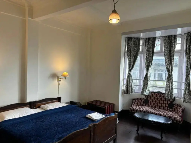 Pineridge Hotel