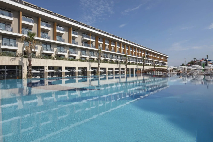 Aydinbey Queen's Palace & Spa - Ultra All Inclusive Resort