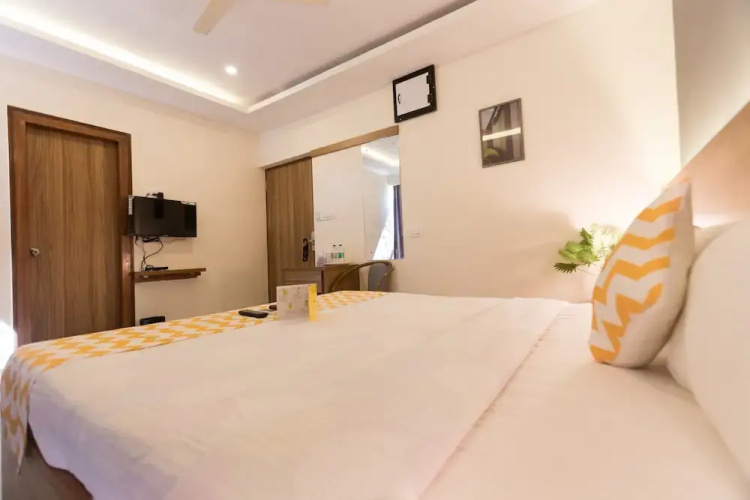 FabHotel Canvas HSR layout