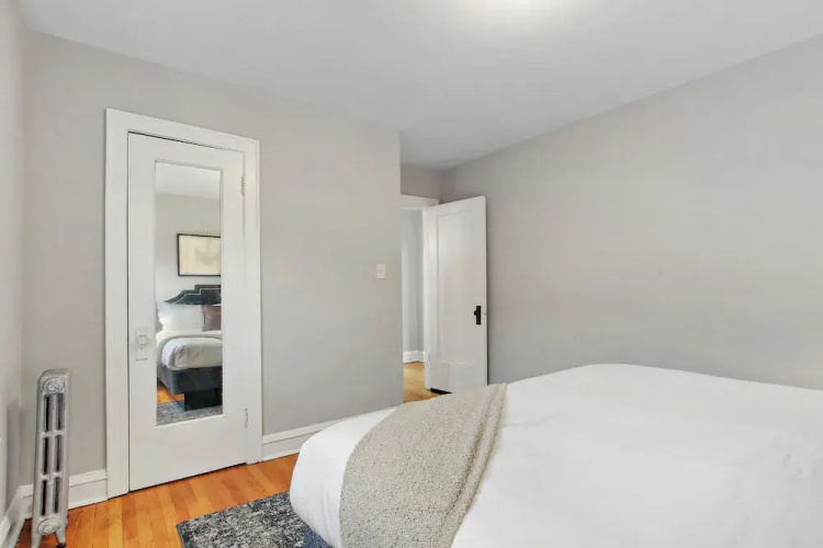 1BR Vibrant Apt - Montrose 2E