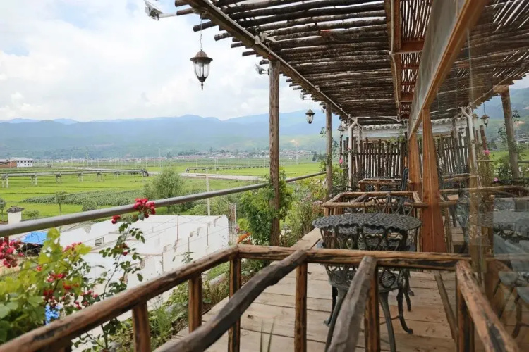 Xisha Cloud Mountain Holiday Hotel