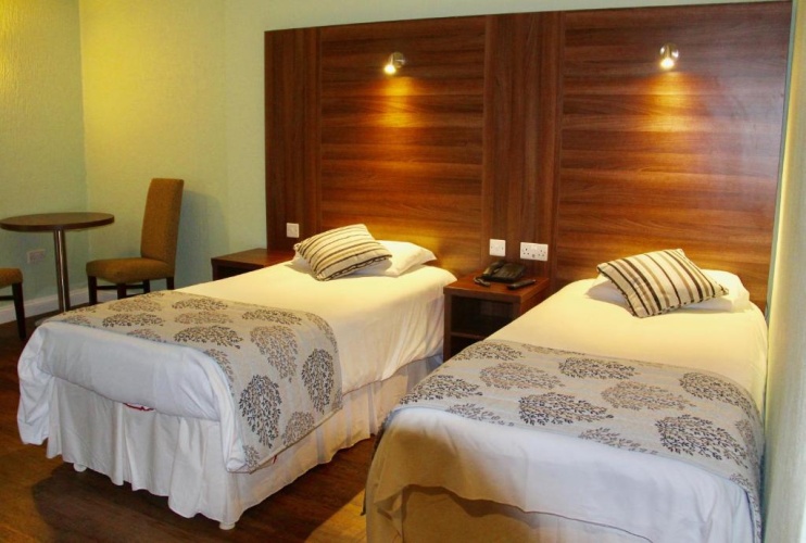 Standard Twin room