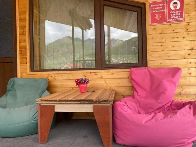Standard Twin room with mountain view