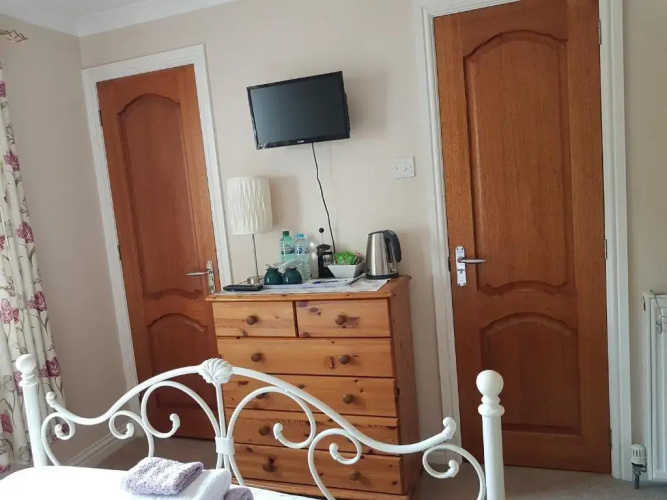 Lilyoak Bed & Breakfast