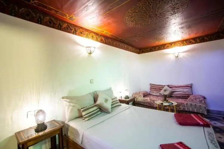 Standard Triple room