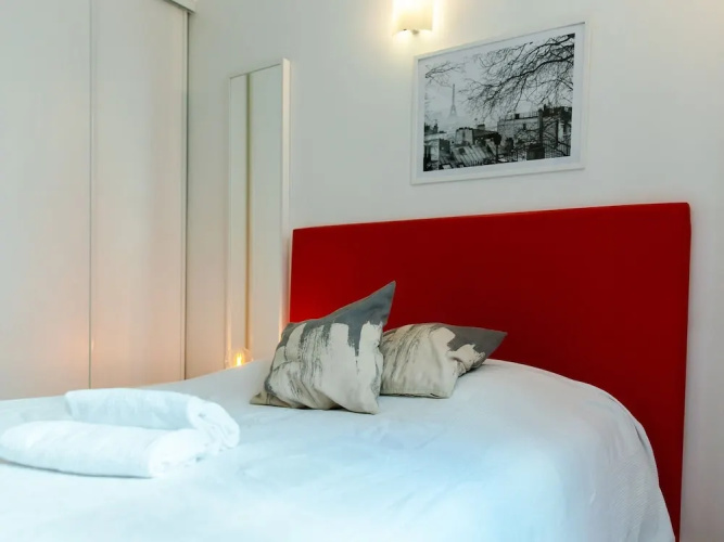 Montmartre Apartments