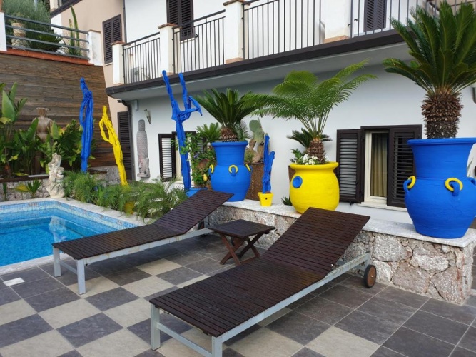Apartment with pool view