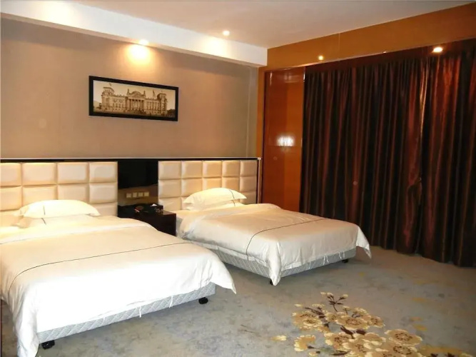 Junri Holiday Hotel