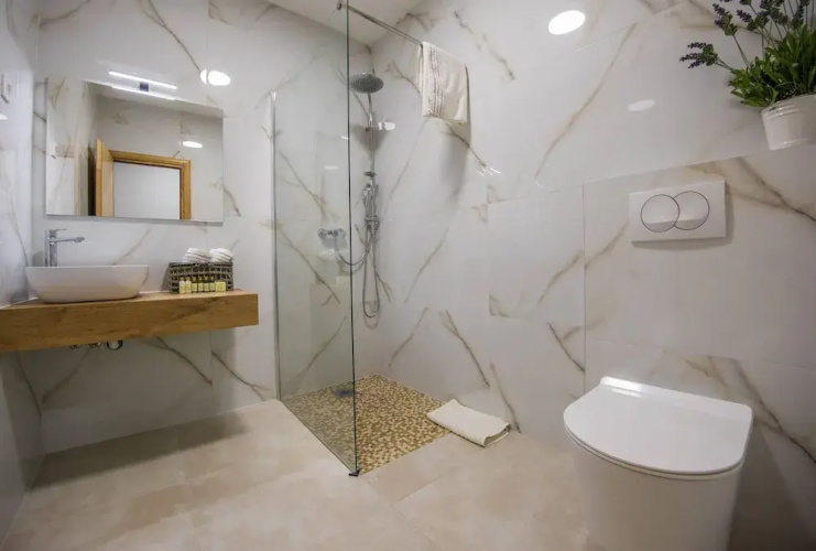 New Modern Villa Luce
