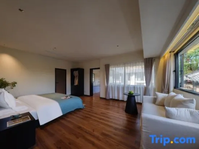 2 Bedrooms Suite
