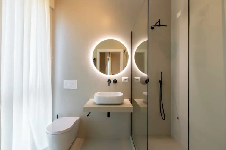 Comfort room