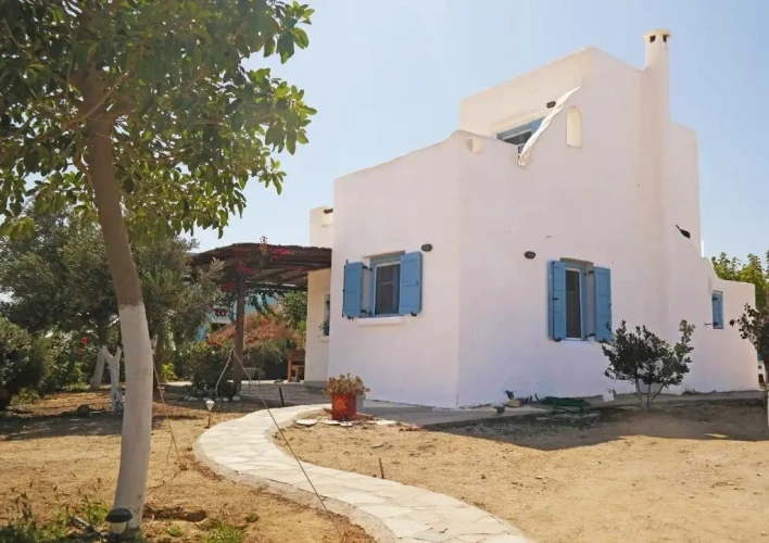 Cottage with sea view