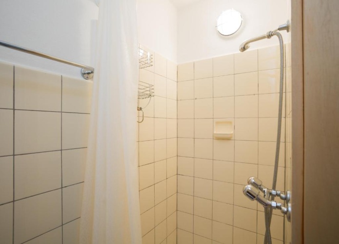 3 Bedrooms Apartment
