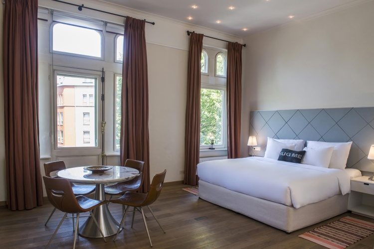 Suite with balcony