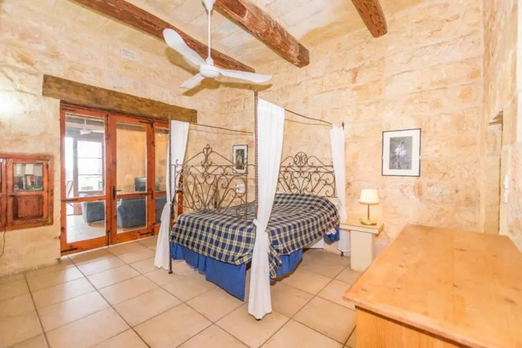 Farmhouse Cala2