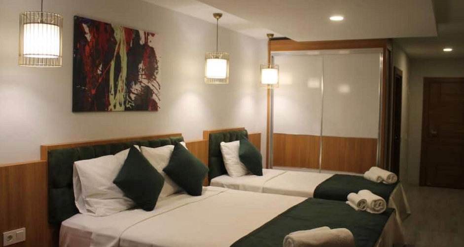 Standard Triple room