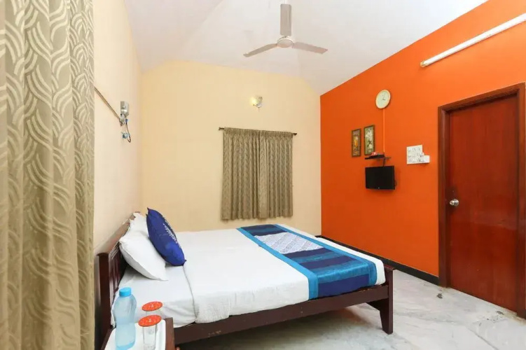 OYO 20006 SilverKey T Nagar