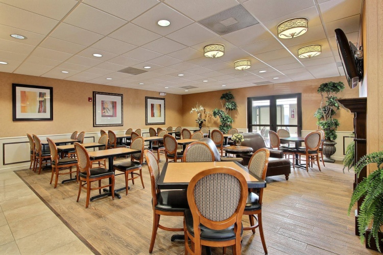 Best Western Savannah Historic District photo 34