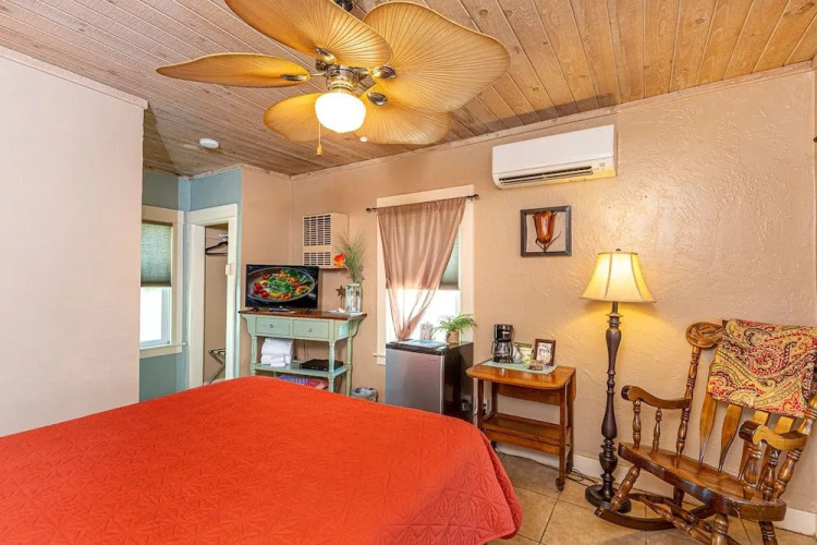 River Rock Inn