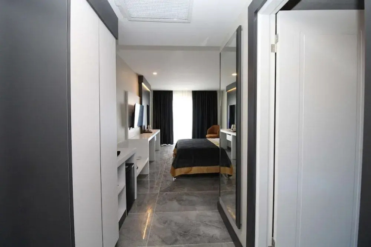 Laroxx Hotel Lara