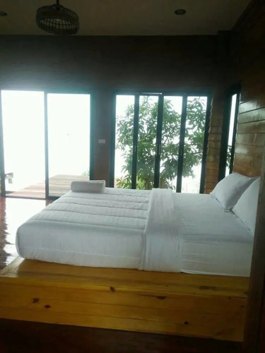 Lake House