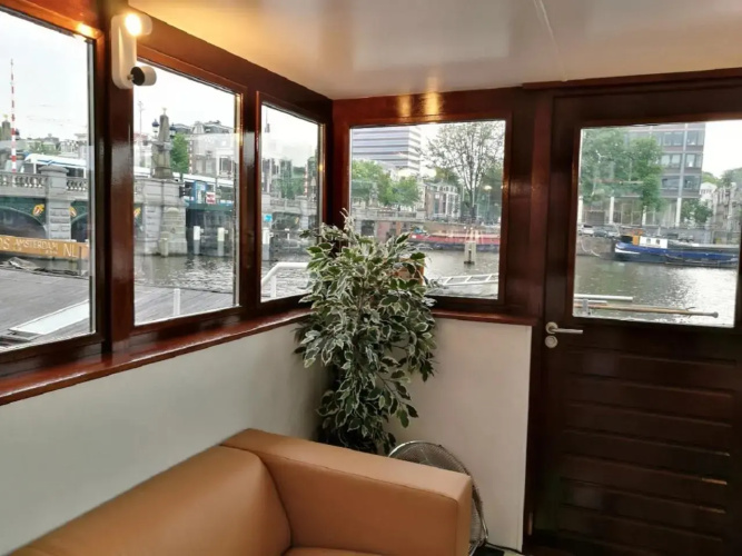 houseboat Rose