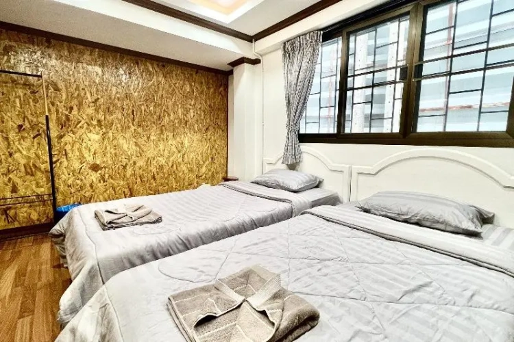 Standard Twin room