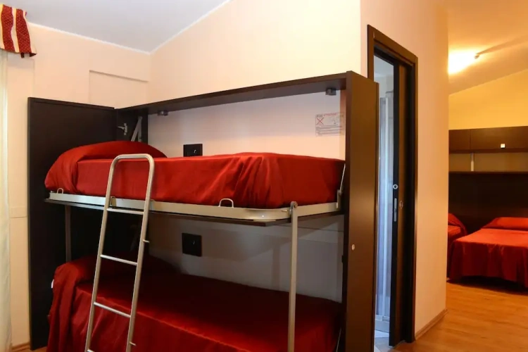 Standard Quadruple room with balcony