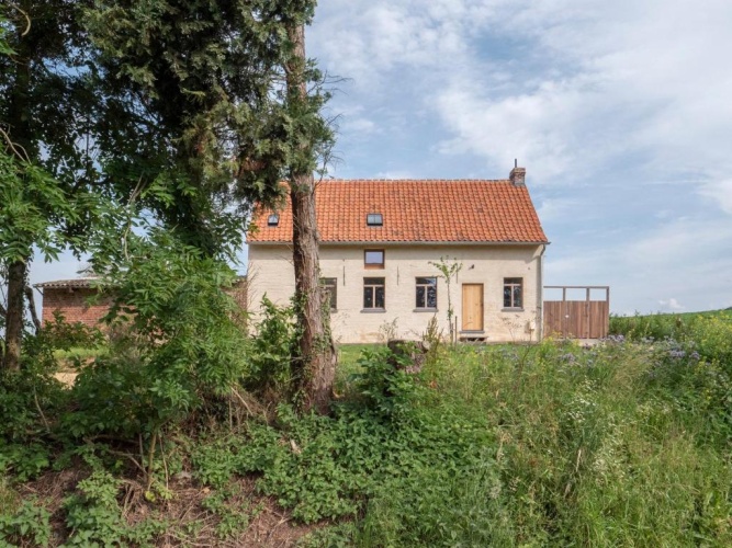 3 Bedrooms Cottage