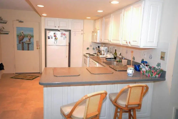 Surfside 84 #14 - 2 Br Condo