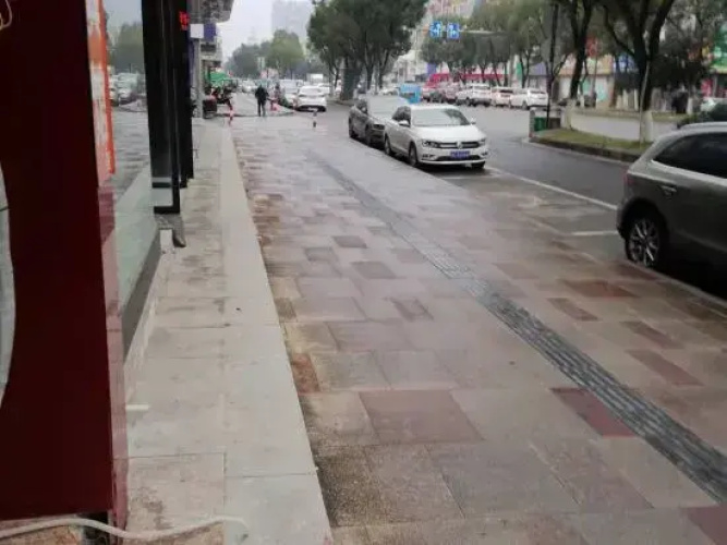 Fengchao Hotel