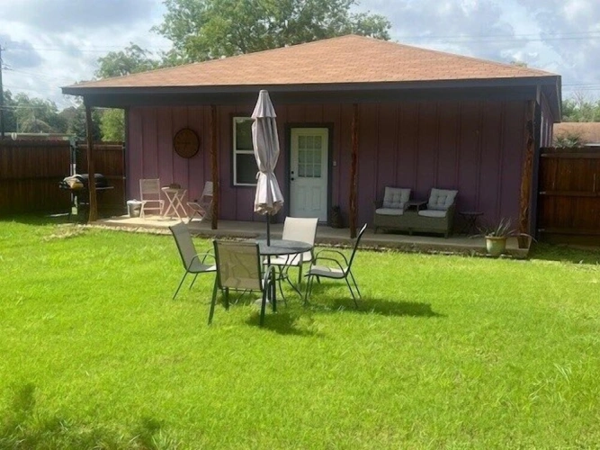 3 Bedrooms Cottage