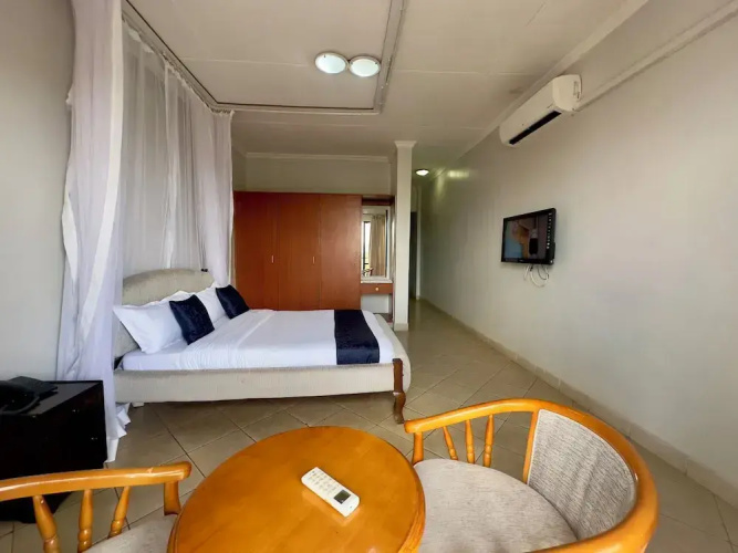Iman Hotel